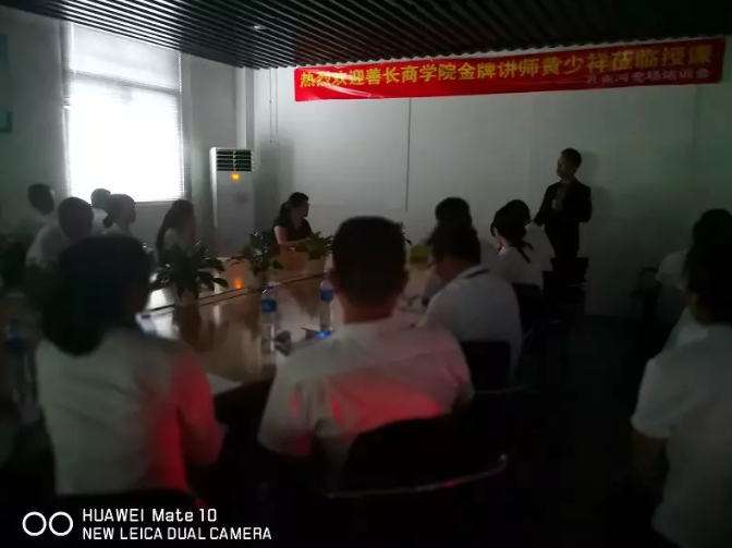 ���������������ڱ��У����A�ڈ�(zh��)�С���Ӗ(x��n)�������